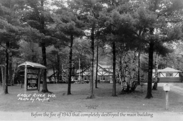 Edgewater Cottages Lodge 1942